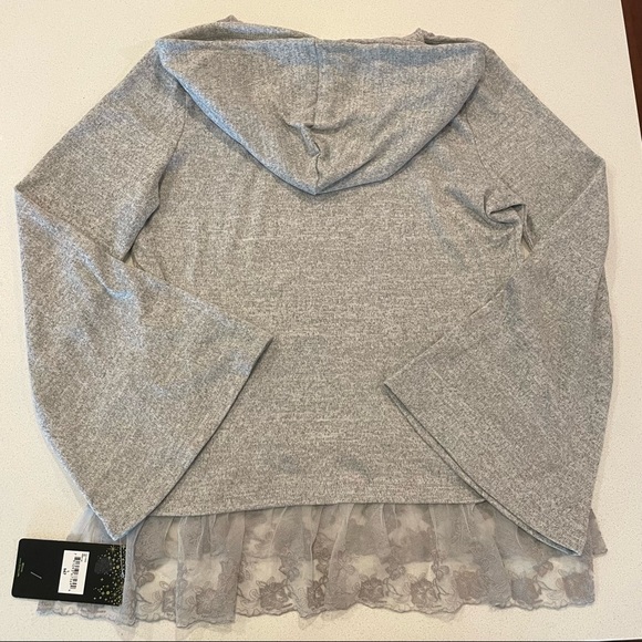 Disney Princess Mulan Hooded Shirt with Lace Bottom!! NWT - Picture 6 of 9